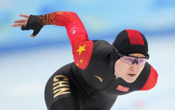 北京冬奥会｜李奇时、殷琦、金京珠分列速滑女子1000米第14、第15、第22位