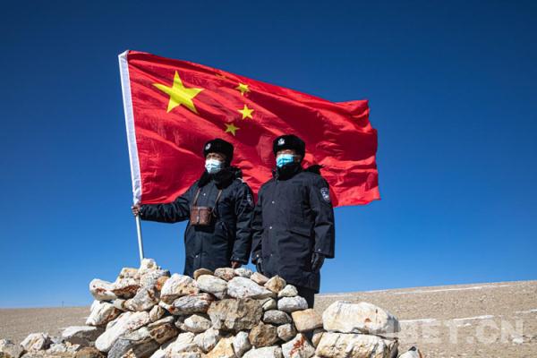 他们共同守护边境的每一天都是团圆 他们共同守护边境的每一天都是团圆