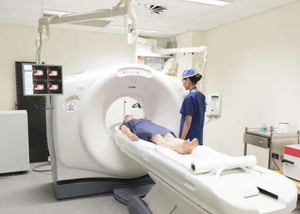 浙江12岁男孩上课站着都能睡着，原来是得了…