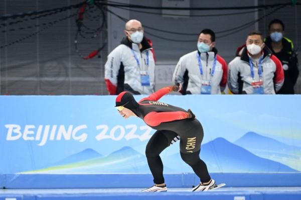 北京冬奥会｜李奇时、殷琦、金京珠分列速滑女子1000米第14、第15、第22位