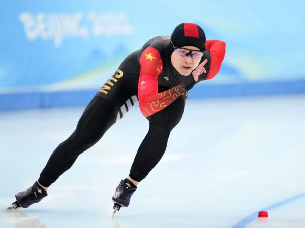 北京冬奥会｜李奇时、殷琦、金京珠分列速滑女子1000米第14、第15、第22位