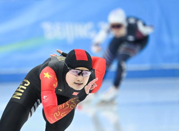 北京冬奥会｜李奇时、殷琦、金京珠分列速滑女子1000米第14、第15、第22位