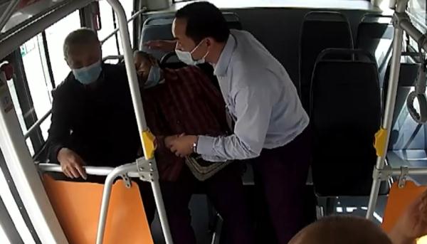 九旬老人苦寻救命恩人，终于找到了！结局很暖……