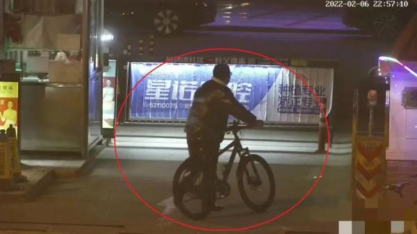 偷车贼上演“脱口秀”，理由竟是“寂寞开无主”！
