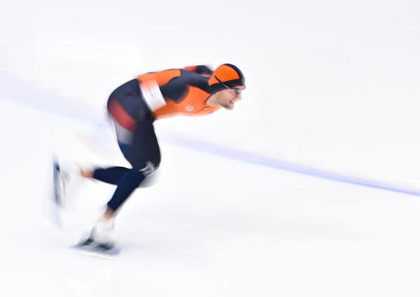 北京冬奥会·速度滑冰|速滑男子1000米荷兰三连冠 宁忠岩位列第五