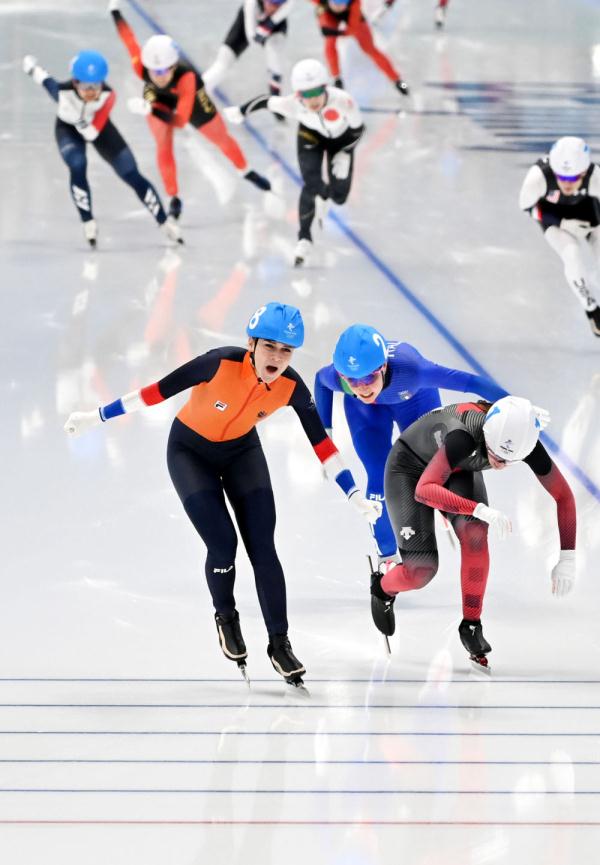 北京冬奧會速度滑冰女子集體出發決賽荷蘭選手奪冠