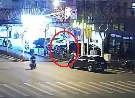 偷车贼上演“脱口秀”，理由竟是“寂寞开无主”！