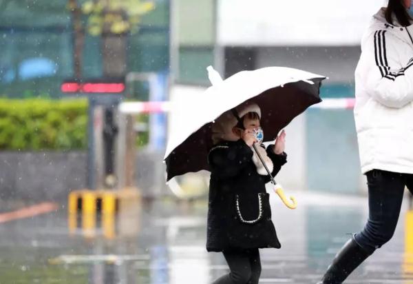 最低零下 7℃！广西这些地方下雪了，你想不想堆个雪人？