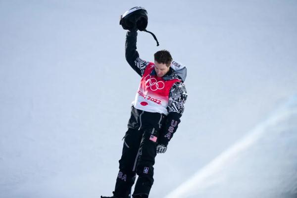 “破冰”冬奥｜看见不一样的谷爱凌、苏翊鸣和“冰墩墩”