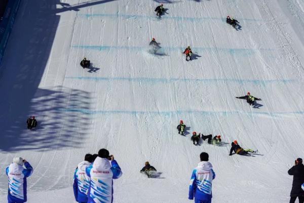 “破冰”冬奥｜看见不一样的谷爱凌、苏翊鸣和“冰墩墩”