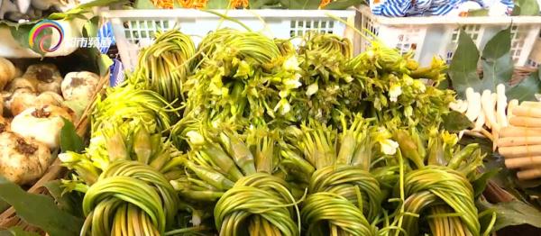 海菜花、棠梨花、金雀花、虫草花...又到吃花季，市民争相品尝春天味道！