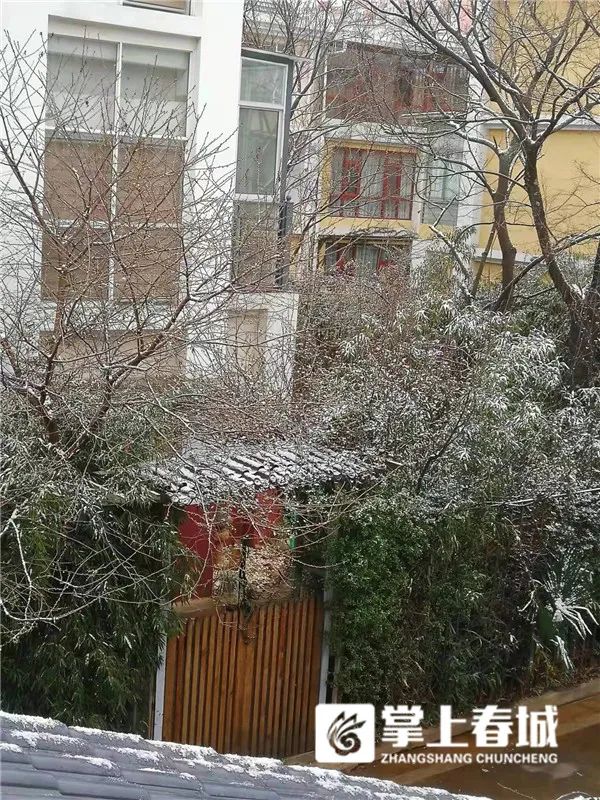 2℃！昆明又下雪了！寒潮预警升级…多条高速路段临时交通管制