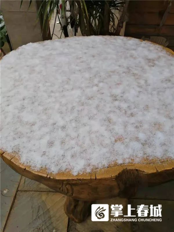 2℃！昆明又下雪了！寒潮预警升级…多条高速路段临时交通管制