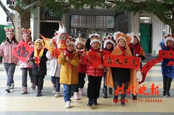 各地神兽返校，瞧这仪式感拉满的第一天