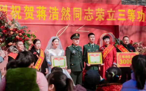 功臣嫁给功臣!这对夫妻太牛了 功臣嫁给功臣!这对夫妻太牛了