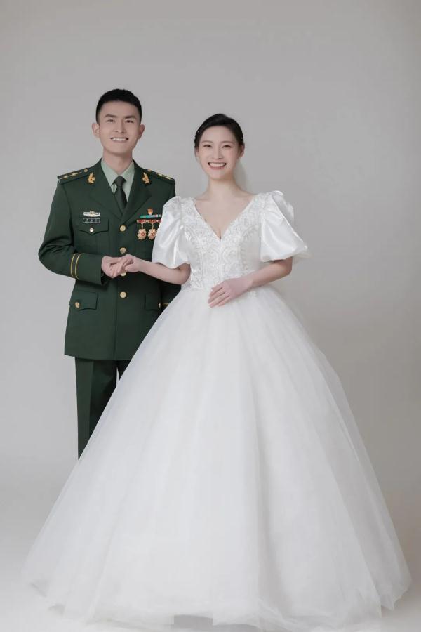 功臣嫁给功臣!这对夫妻太牛了 功臣嫁给功臣!这对夫妻太牛了