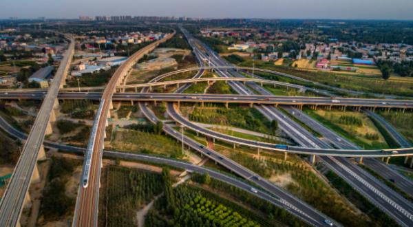 好消息！2025年河南基本实现市市通高铁、县县双高速