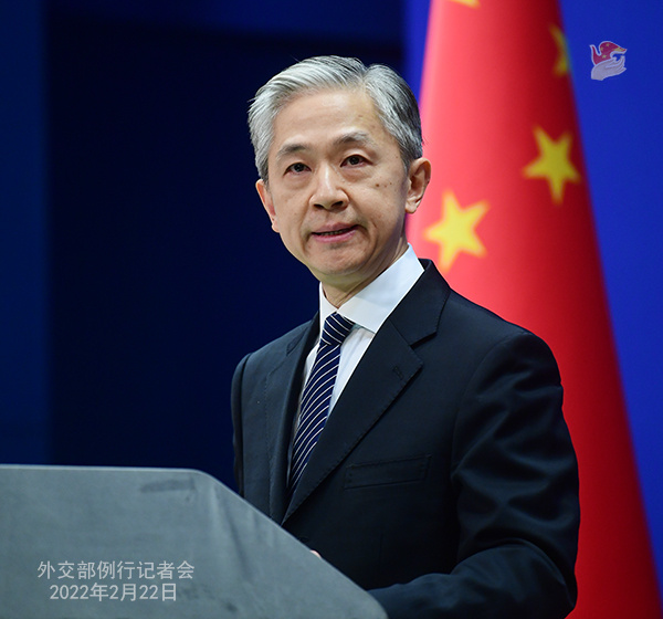 外交部:呼吁各方保持克制,避免乌克兰局势继续升级 外交部:呼吁各方保持克制,避免乌克兰局势继续升级