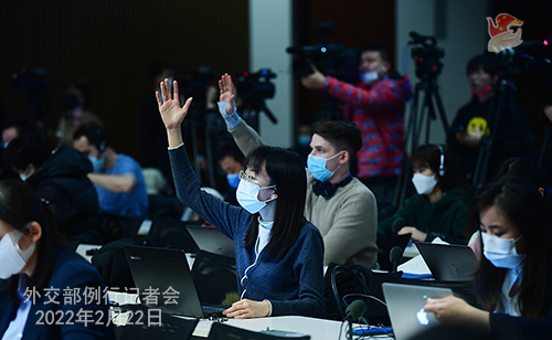 外交部:呼吁各方保持克制,避免乌克兰局势继续升级 外交部:呼吁各方保持克制,避免乌克兰局势继续升级