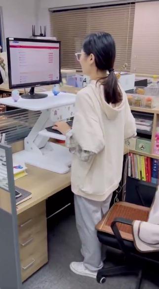 办公桌都“内卷”成这样了，也太好看了！