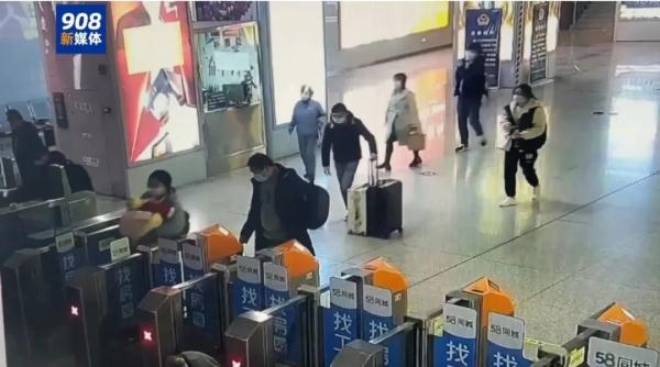 南京少女小齐已在六安找到! 南京少女小齐已在六安找到!