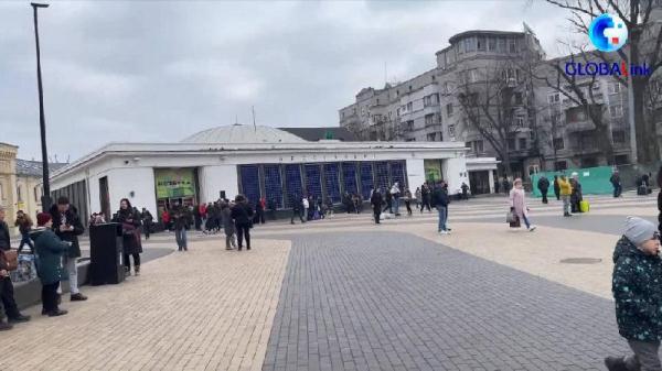 全球连线 | 前线零距离 新华社记者实地探访基辅市最深防空设施