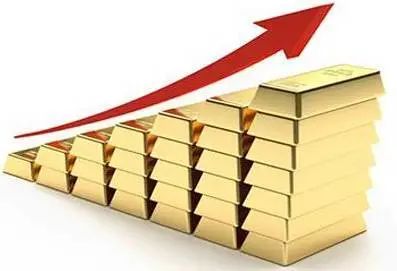 金价暴涨!有市民提来22斤黄金,套现420万 金价暴涨!有市民提来22斤黄金,套现420万