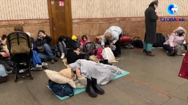 全球连线 | 前线零距离 新华社记者实地探访基辅市最深防空设施