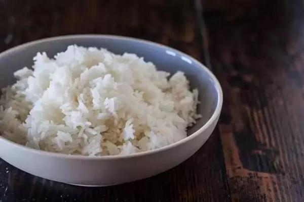 用微波炉烙饼！两分钟就做好，外酥里嫩，家人都说好吃