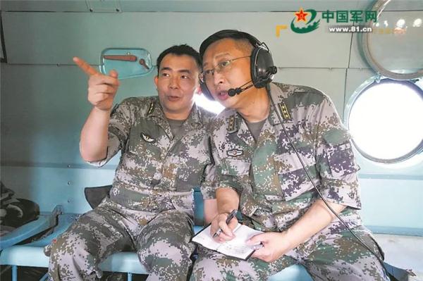 记者探访第74集团军某陆航旅,跟随战鹰编队低空突击! 记者探访第74集团军某陆航旅,跟随战鹰编队低空突击!