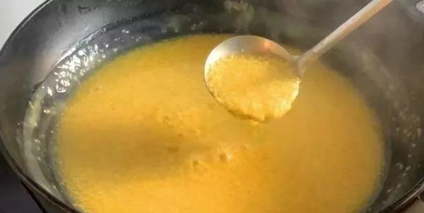 喝了20年小米粥，才知道最正确煮法！难怪之前熬不出米油、还不香
