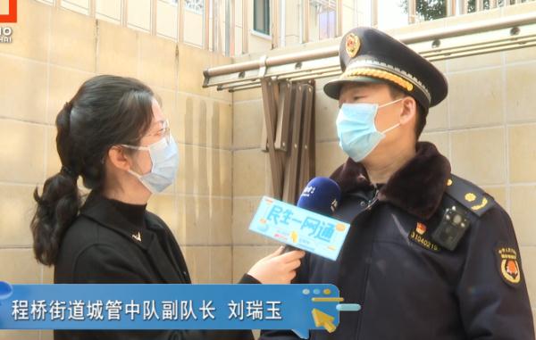 邻居在天井搭玻璃棚,上海阿姨直呼:好害怕!这到底算不算违建? 邻居在天井搭玻璃棚,上海阿姨直呼:好害怕!这到底算不算违建?