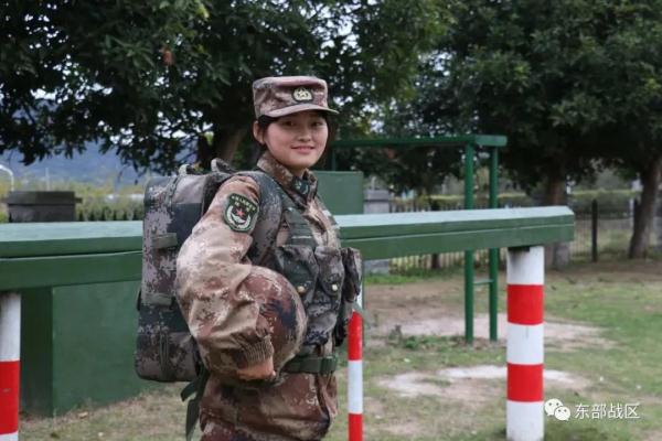 一条女兵的朋友圈火了,看她们的奋斗青春! 一条女兵的朋友圈火了,看她们的奋斗青春!