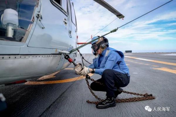 一条女兵的朋友圈火了,看她们的奋斗青春! 一条女兵的朋友圈火了,看她们的奋斗青春!
