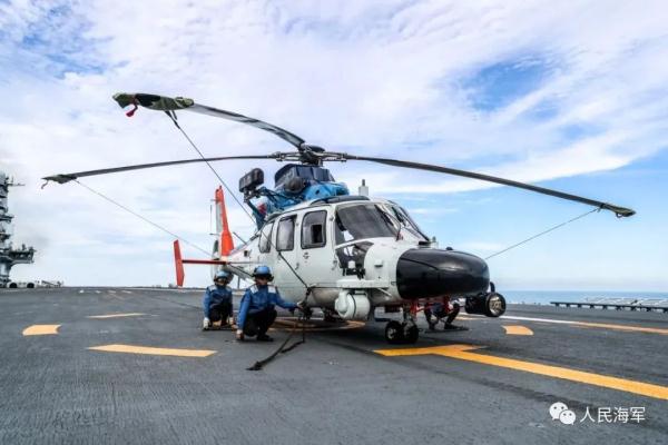一条女兵的朋友圈火了,看她们的奋斗青春! 一条女兵的朋友圈火了,看她们的奋斗青春!