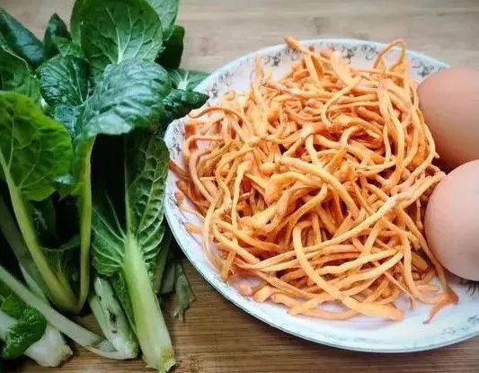 惊蛰将至，这5道汤多给家人喝，去春燥养脾胃，顺应时节营养足！