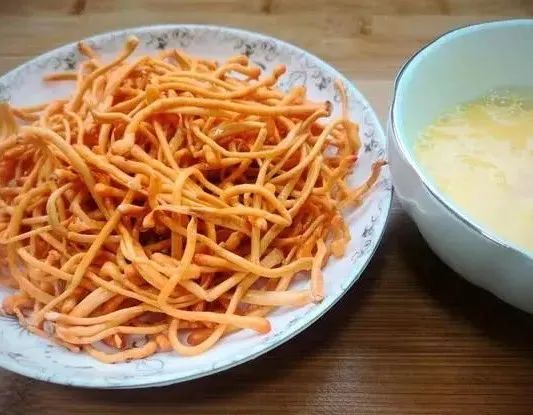 惊蛰将至，这5道汤多给家人喝，去春燥养脾胃，顺应时节营养足！