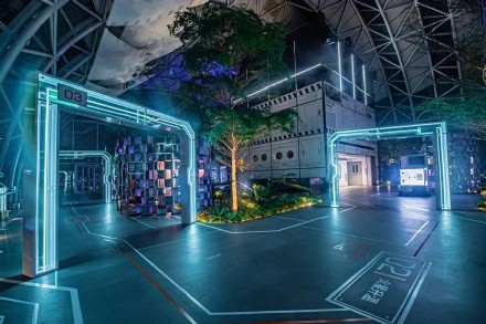 打卡重庆来福士探索舱·观景台，穿过时光隧道“探秘”火星！