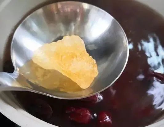 惊蛰将至，这5道汤多给家人喝，去春燥养脾胃，顺应时节营养足！