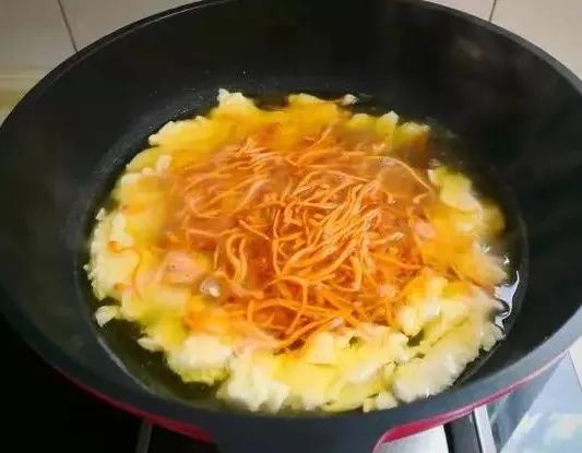 惊蛰将至，这5道汤多给家人喝，去春燥养脾胃，顺应时节营养足！