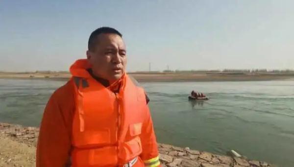 宁夏三男子乘橡皮筏到黄河捡奇石，落水身亡！