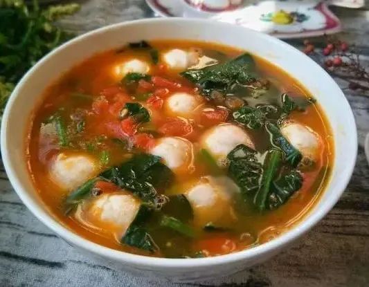 惊蛰将至，这5道汤多给家人喝，去春燥养脾胃，顺应时节营养足！