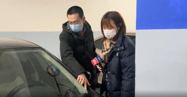 沪一男子用“一键挪车”报复前同事，竟是因为对方删了自己微信...