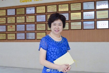 全国人大代表崔建梅：建议编写统一中小学心理健康教材