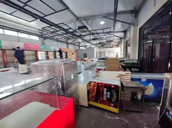 上海南京路三家老字号暂别！市民纷纷来打卡