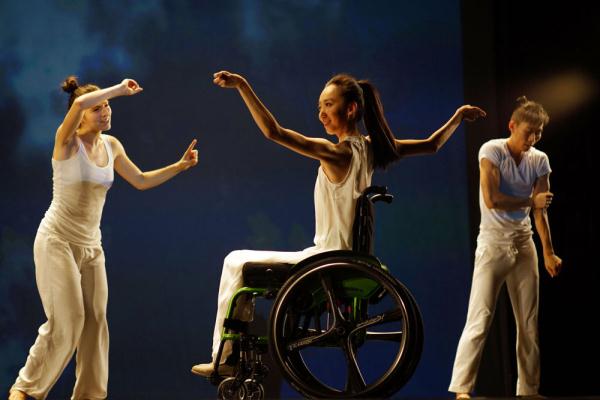 永远为奥林匹克而“舞”——北京冬残奥会火炬手刘岩的奥运情缘