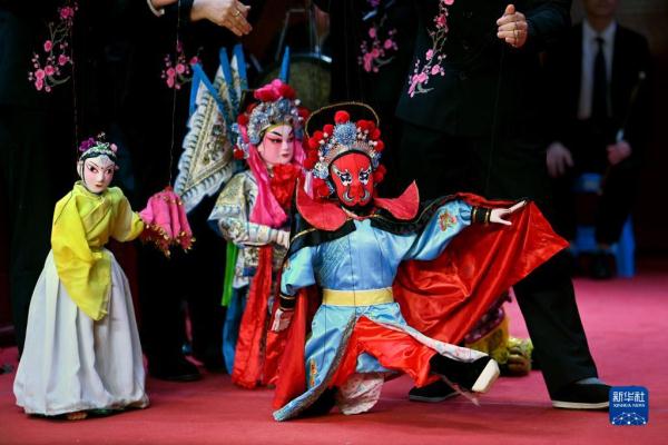 陕西合阳：提线木偶 焕发生机