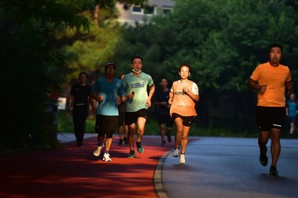 早上锻炼好，还是晚上锻炼好？看完你就知道了……
