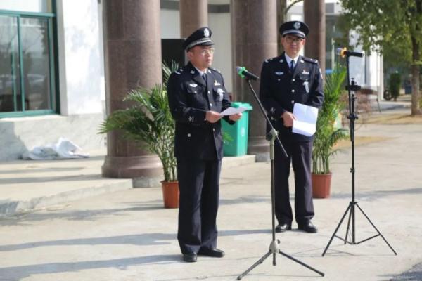 一路走好!池州公安民警胡晓华因公牺牲 一路走好!池州公安民警胡晓华因公牺牲