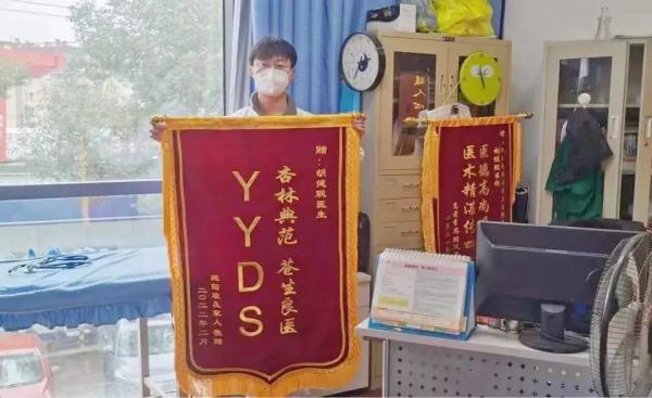 2000多个宝妈对他“夸夸夸”，这个奶爸做了啥？